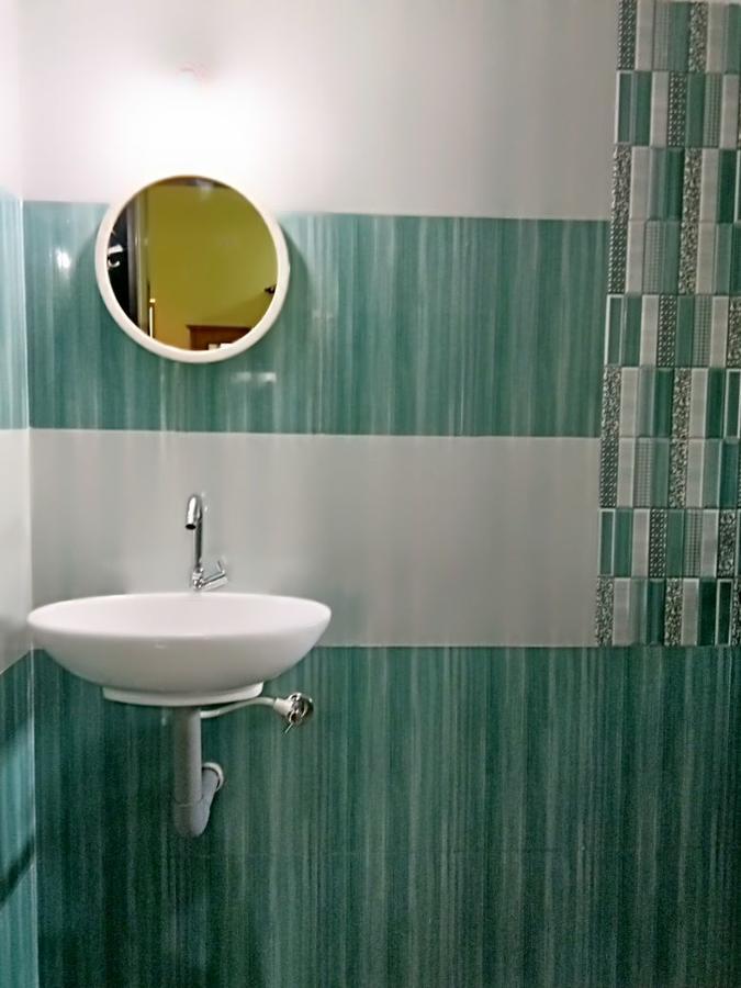 Shirley'S Guest House Маджорда Екстериор снимка