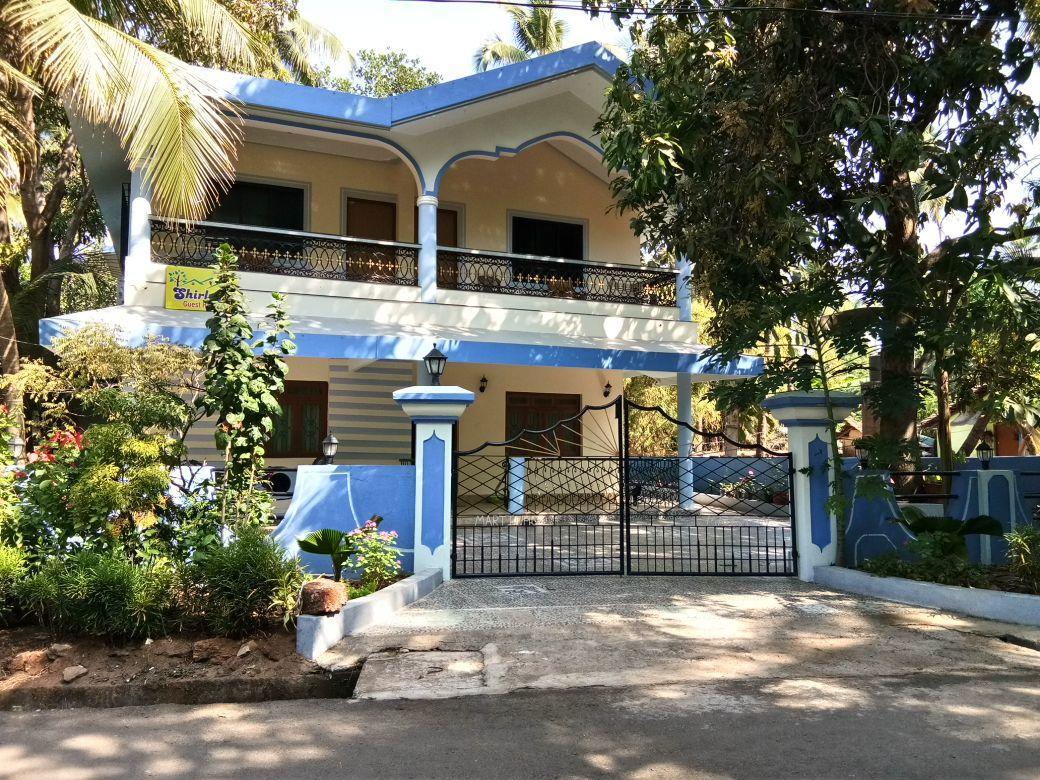 Shirley'S Guest House Маджорда Екстериор снимка